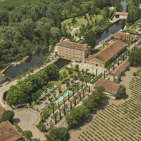 Hacienda Zorita Wine Hotel & Spa Valverdon Екстер'єр фото An aerial view of the village of Saint-Martin-de-Champs